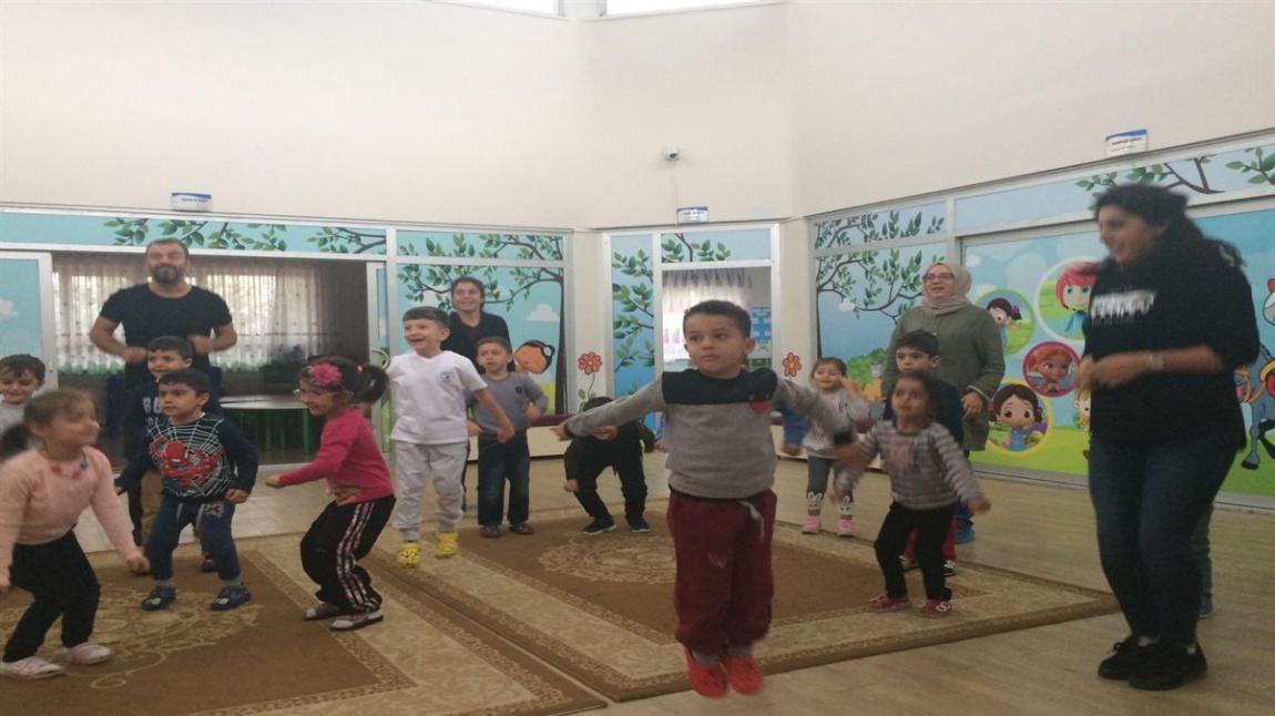 Sabah Sporu Yapiyoruz Altinsehir Anaokulu
